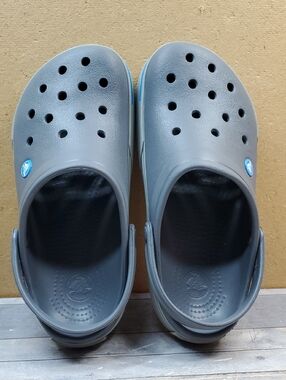 Crocs Gray with Blue Stripe Crocband Clogs Size M 7/W 9